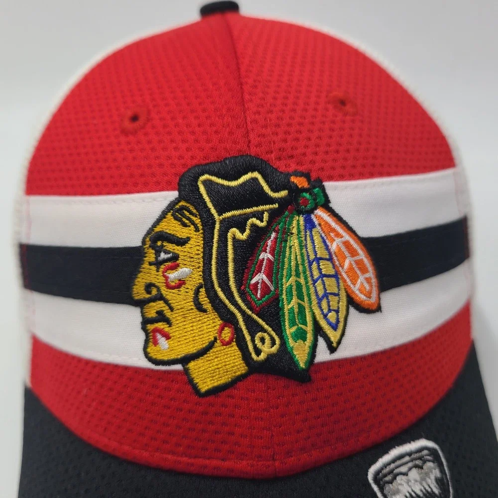 Chicago Blackhawks Hat Adjustable New Era 9Forty Red White Stanley Cup Champions